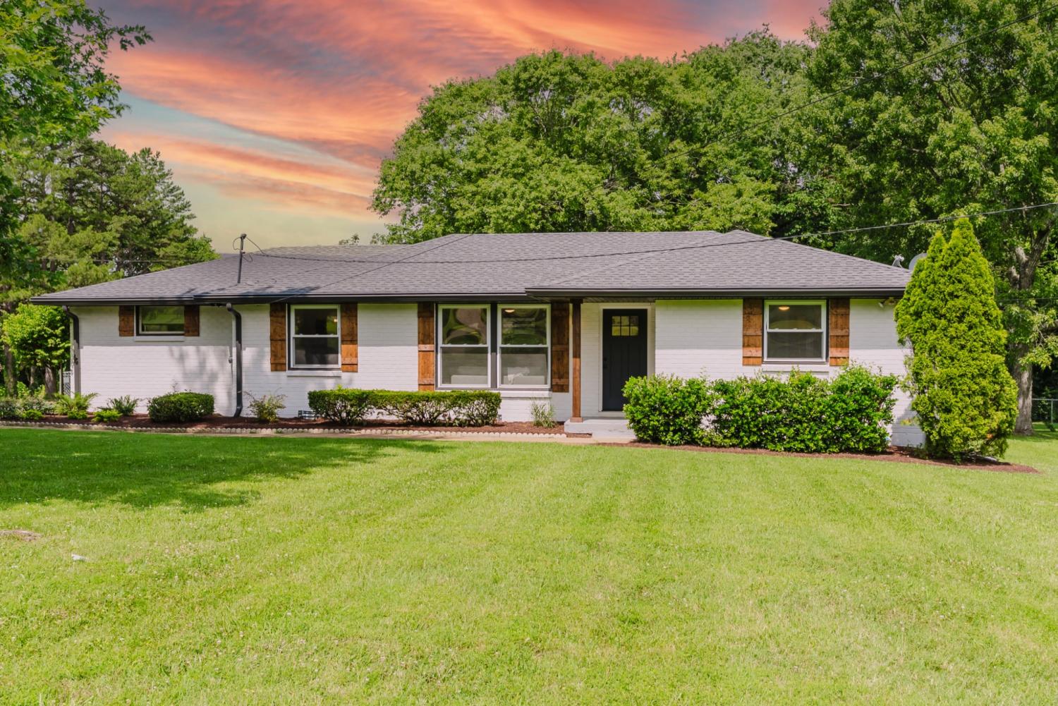 521-Lemont-Dr For Sale