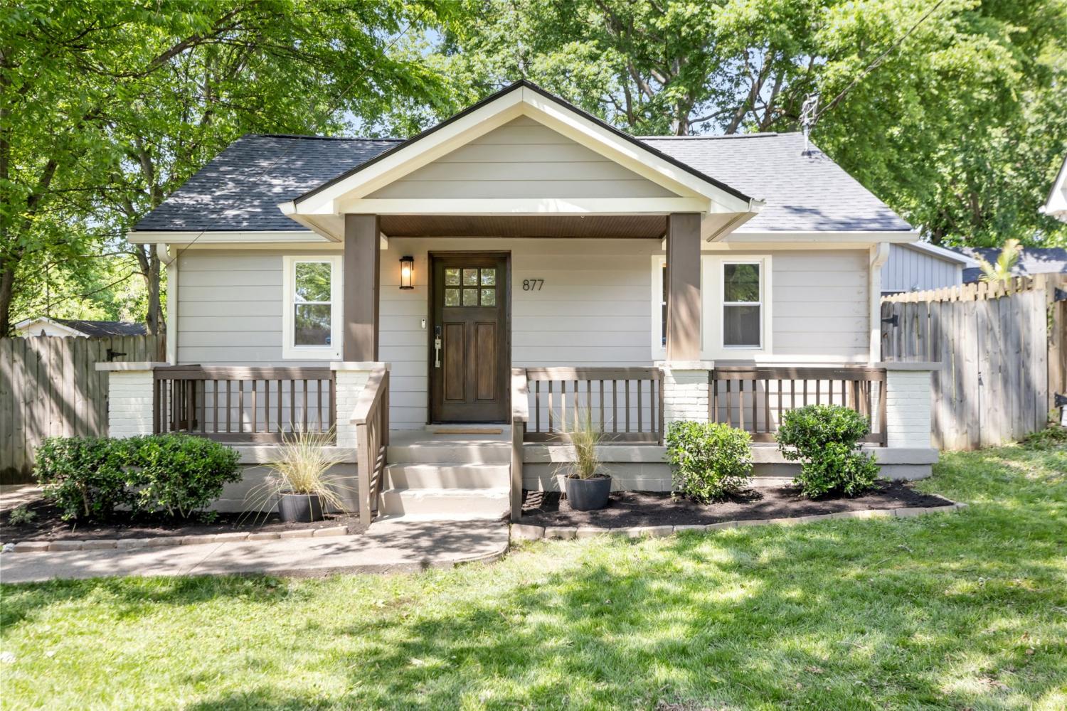 877-Carter-St For Sale