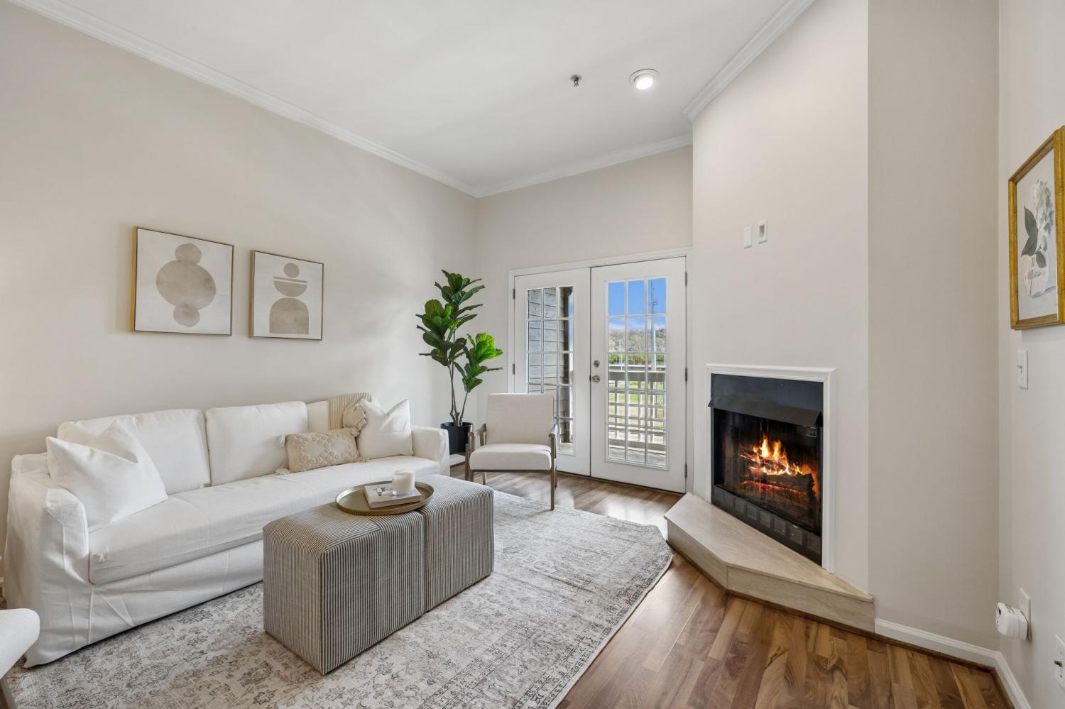 130-W-End-Pl For Sale