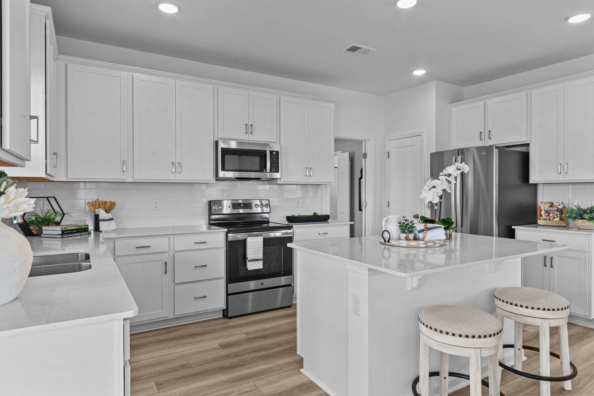 108-Hamilton-Lane For Sale