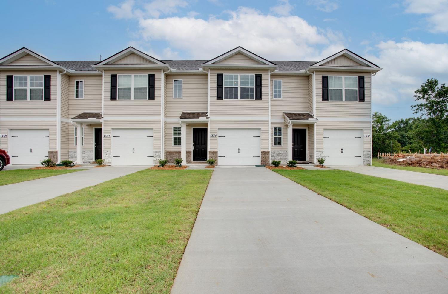 1335-Churchill-Ln For Sale