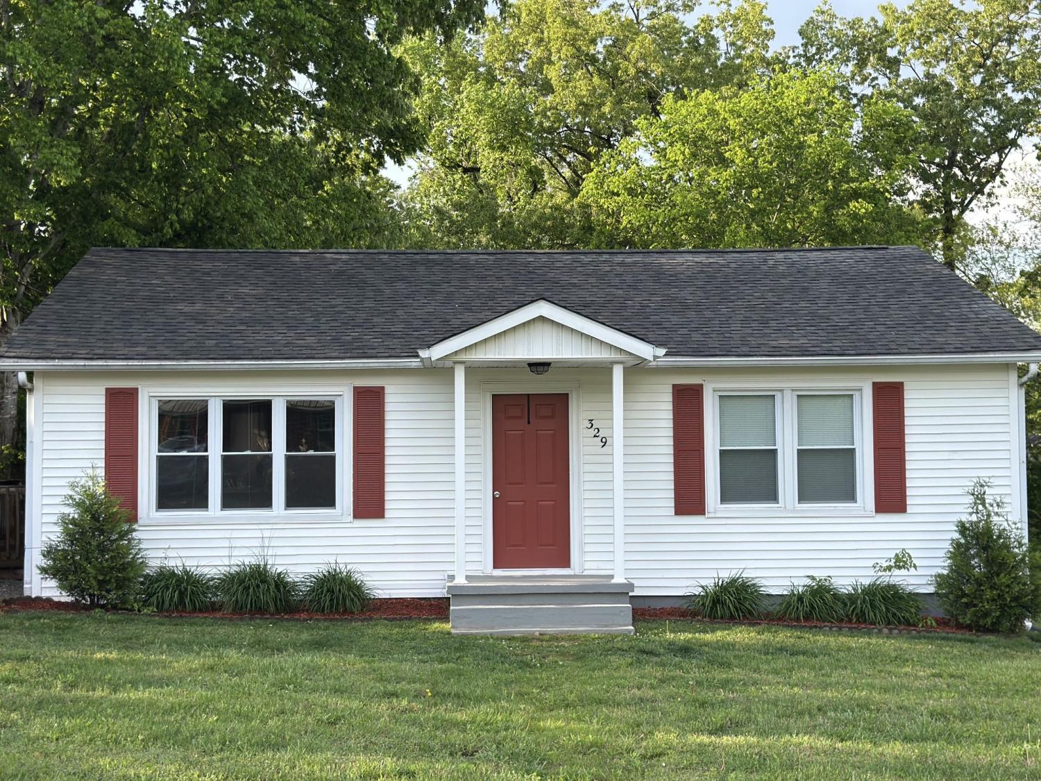 329-Castle-Ln For Sale