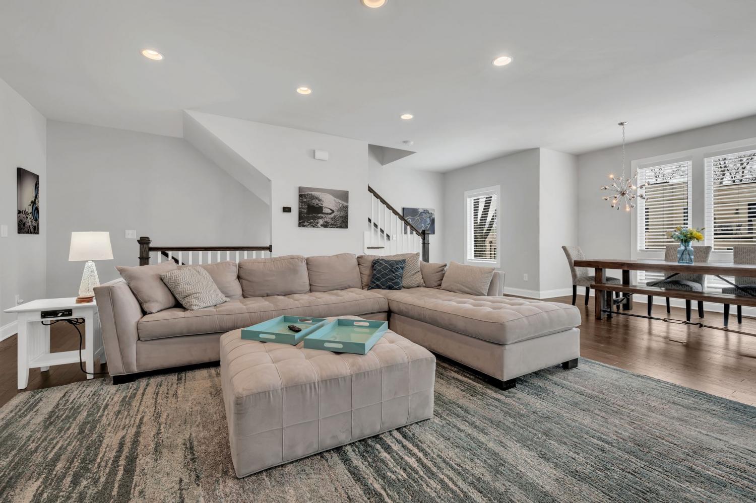 719-Douglas-Ave For Sale