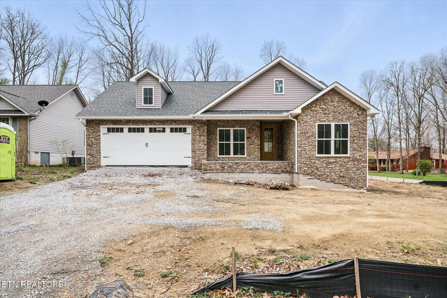 145-Lakeside-Drive For Sale