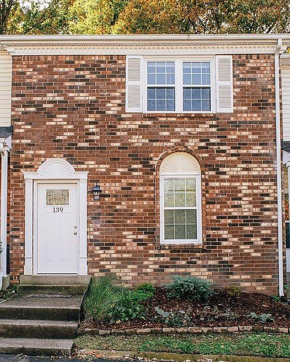 139-Five-Oaks-DR For Sale