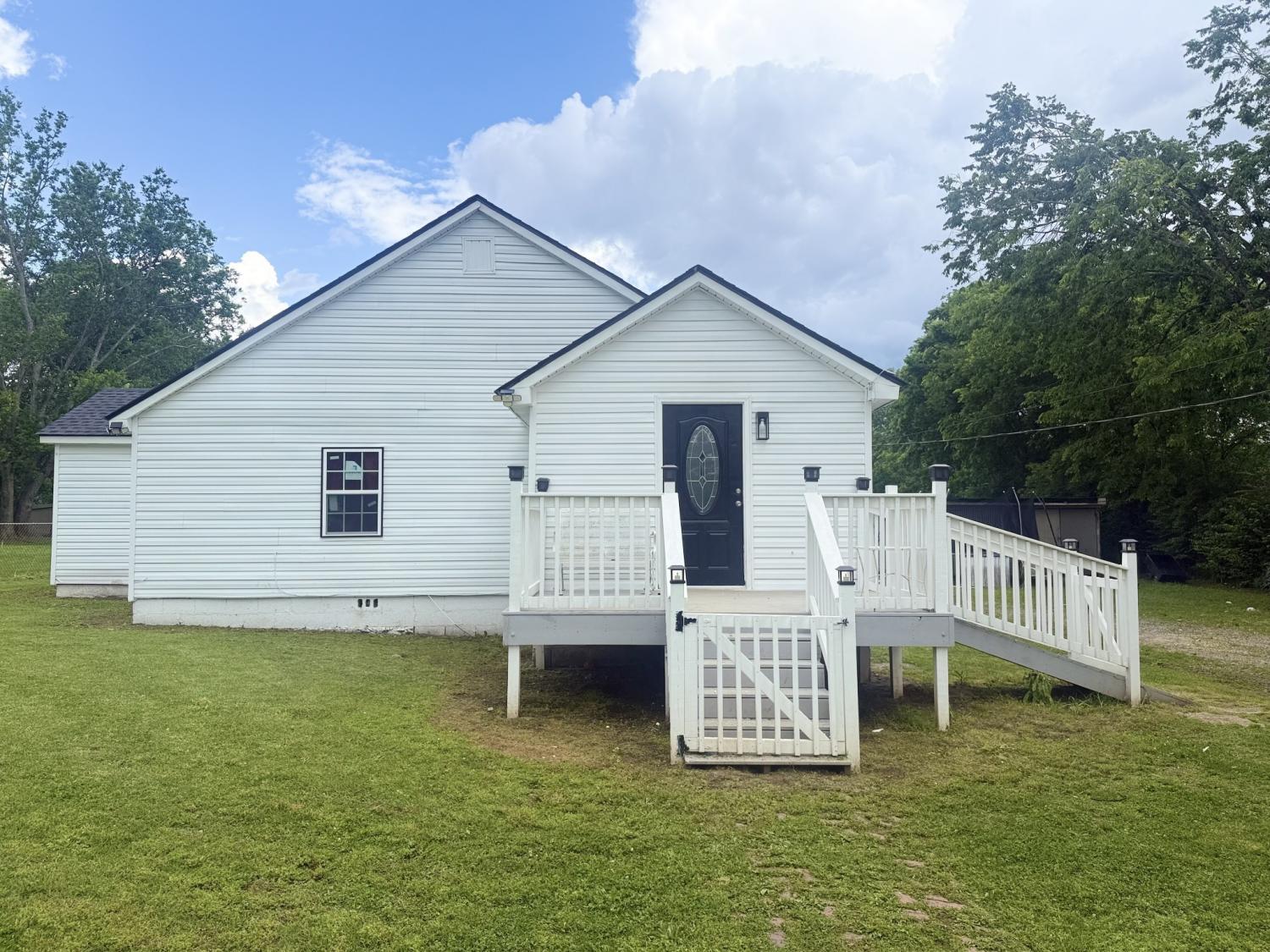 4002-Cedar-Cir For Sale