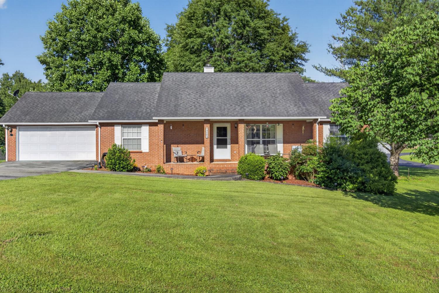2403-N-Pointe-Cove-Cir For Sale