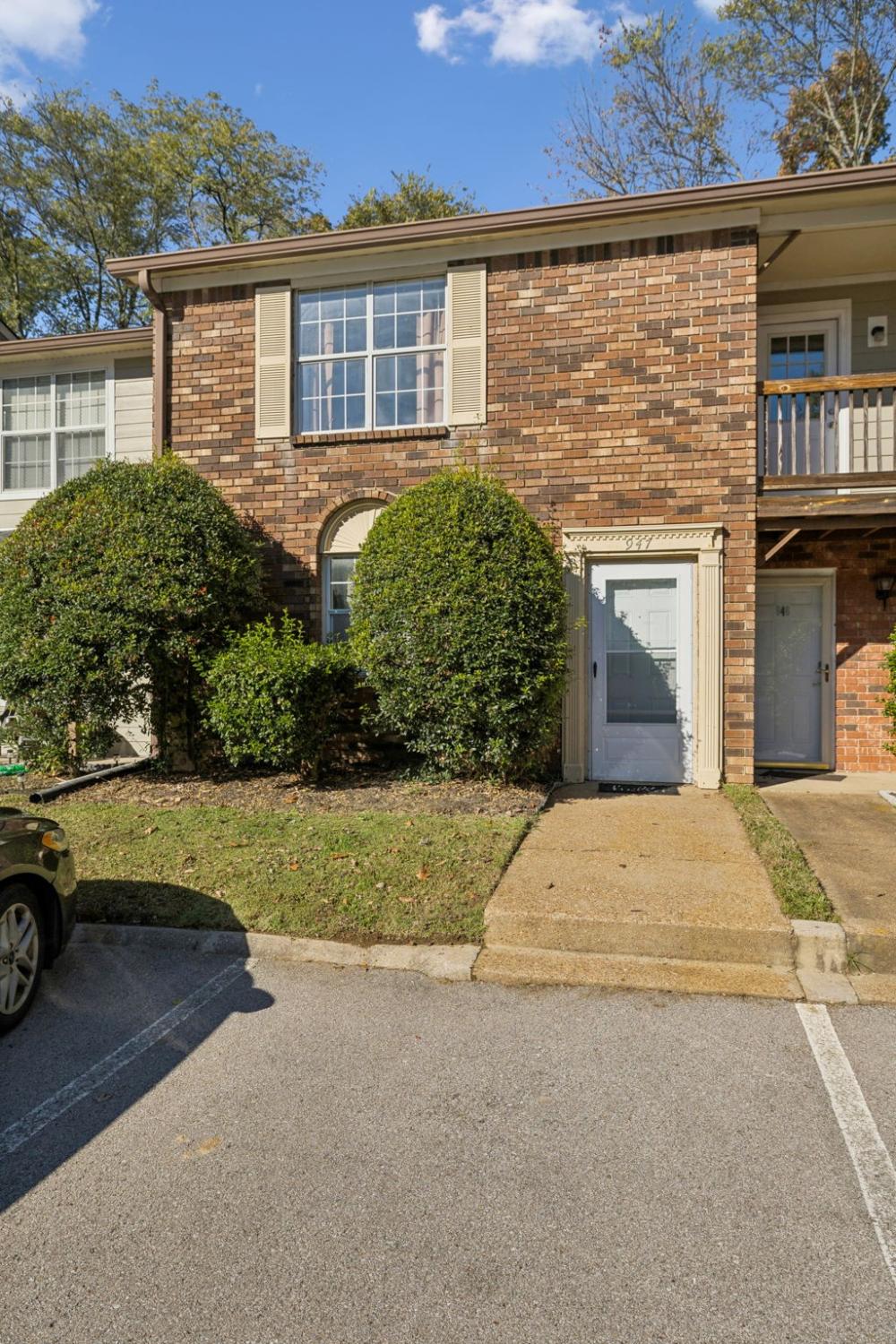 947-Coarsey-Dr For Sale