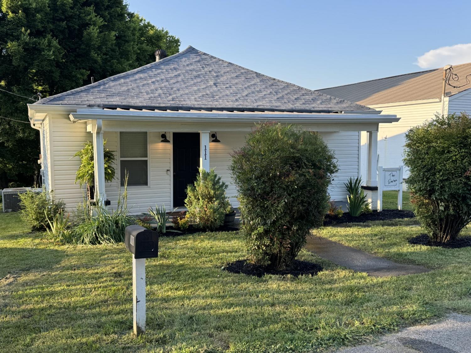 111-E-15th-St For Sale
