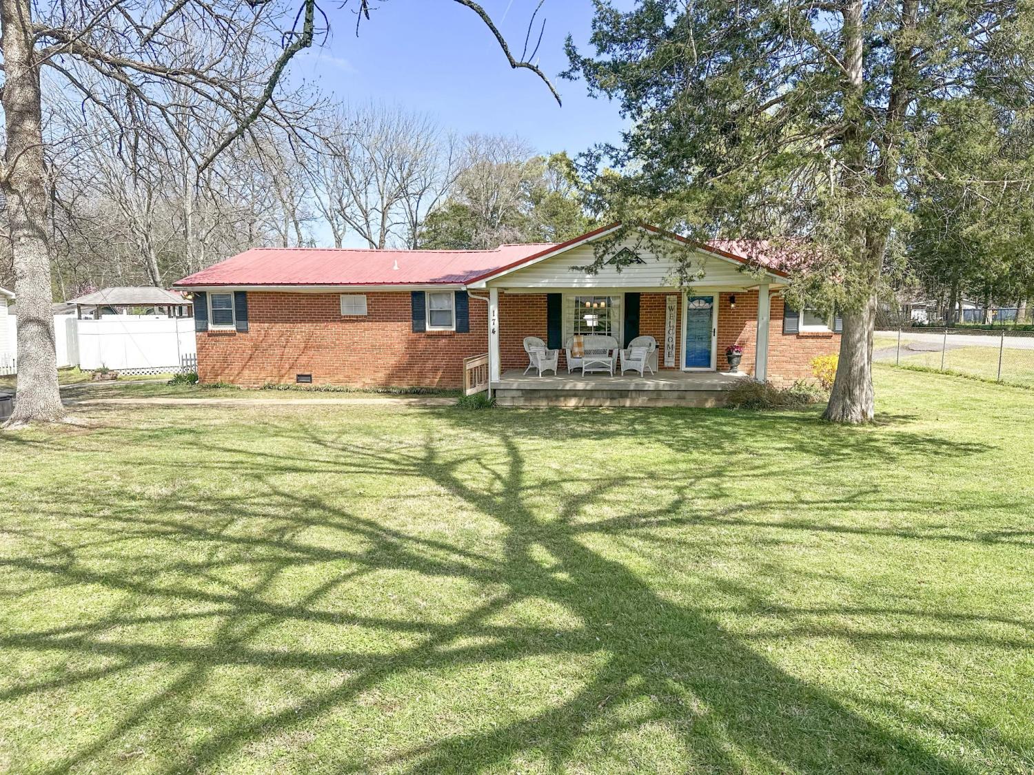 174-Nelson-Dr For Sale