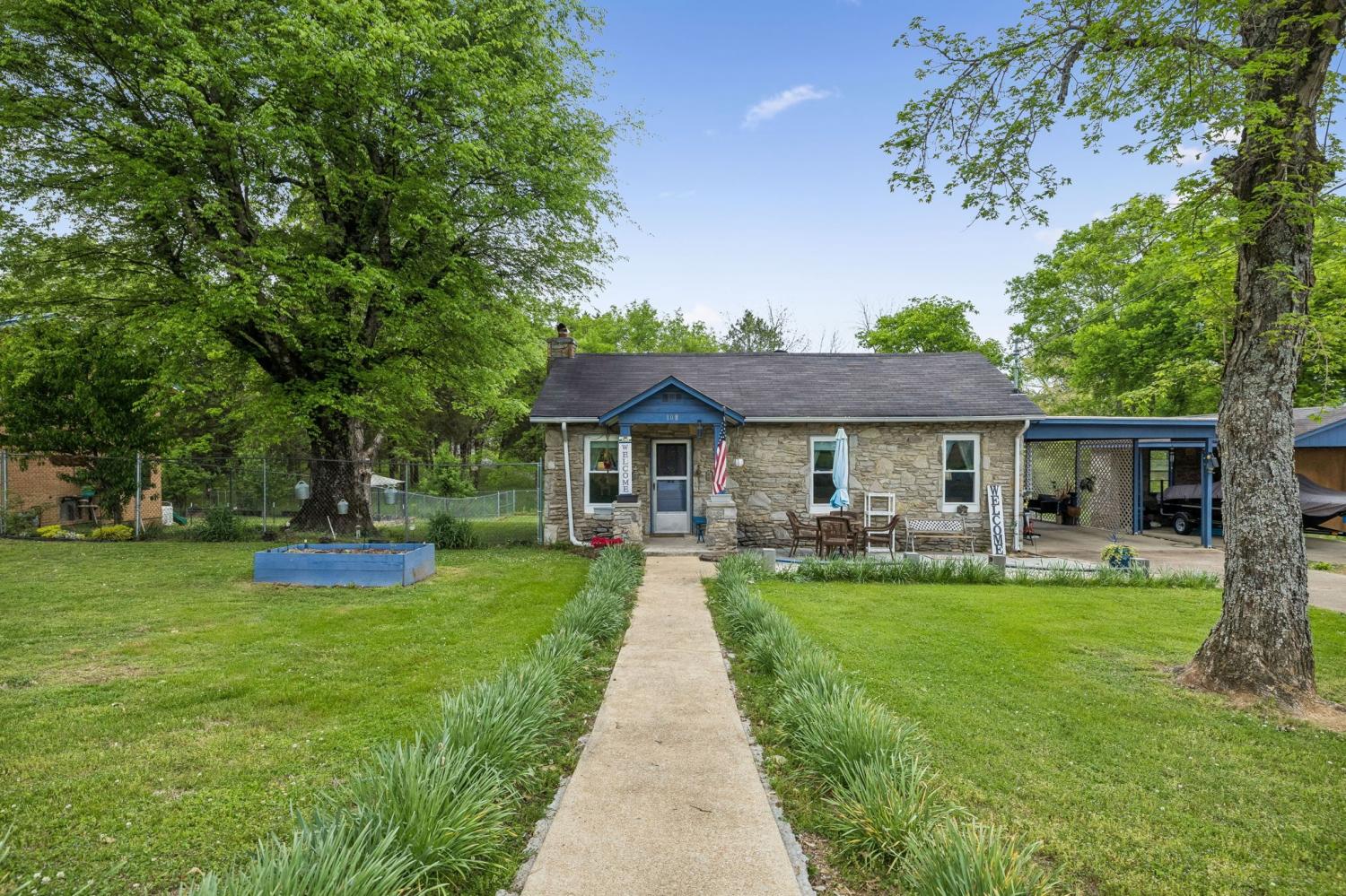 108-King-Dr--E For Sale