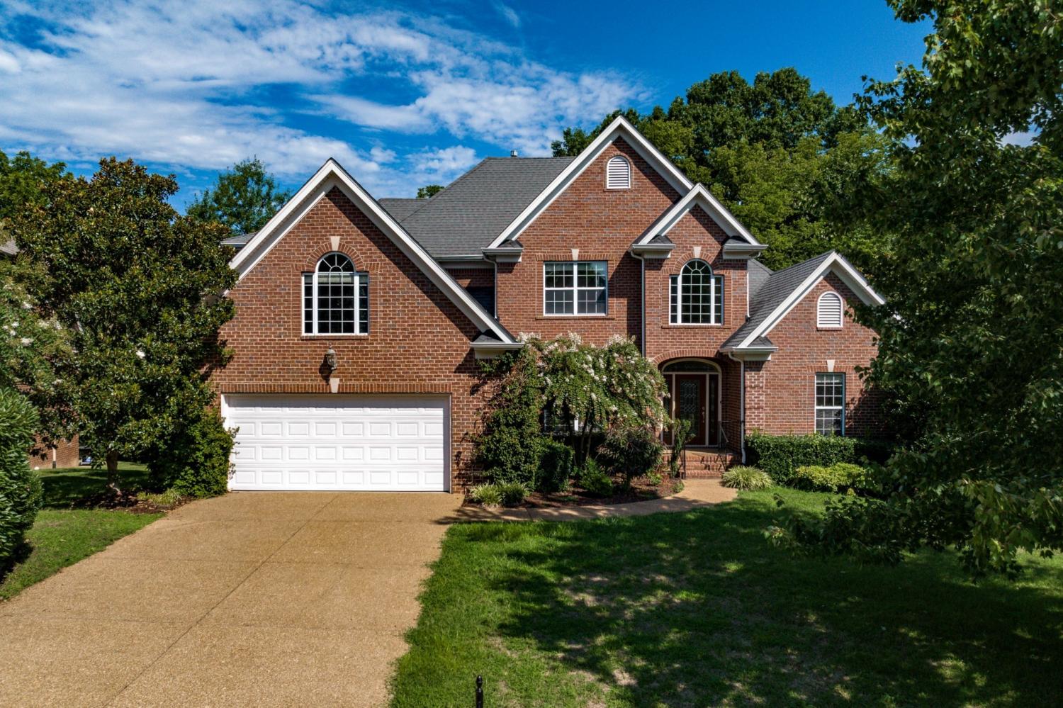 1564-Red-Oak-Ln For Sale
