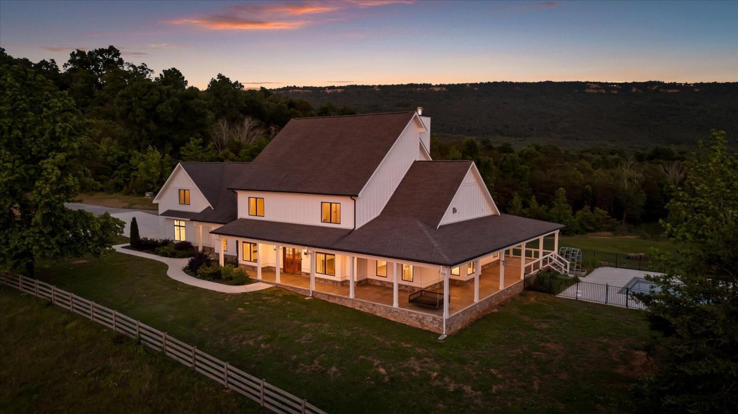 670-Maine-Avenue For Sale