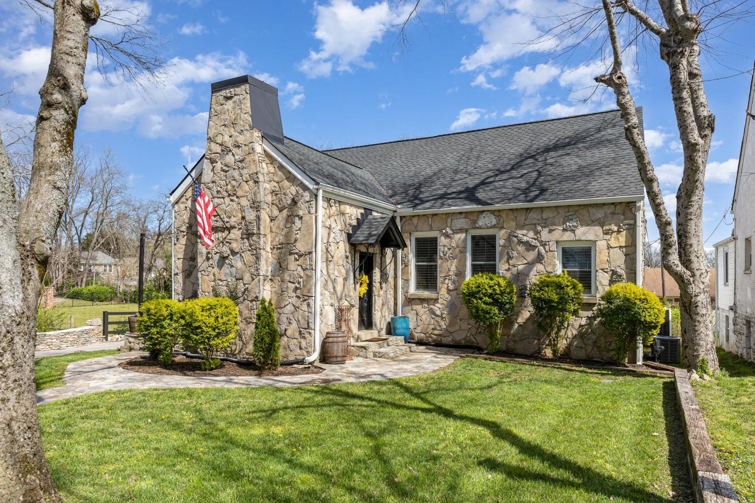 805-Allison-Gdns For Sale