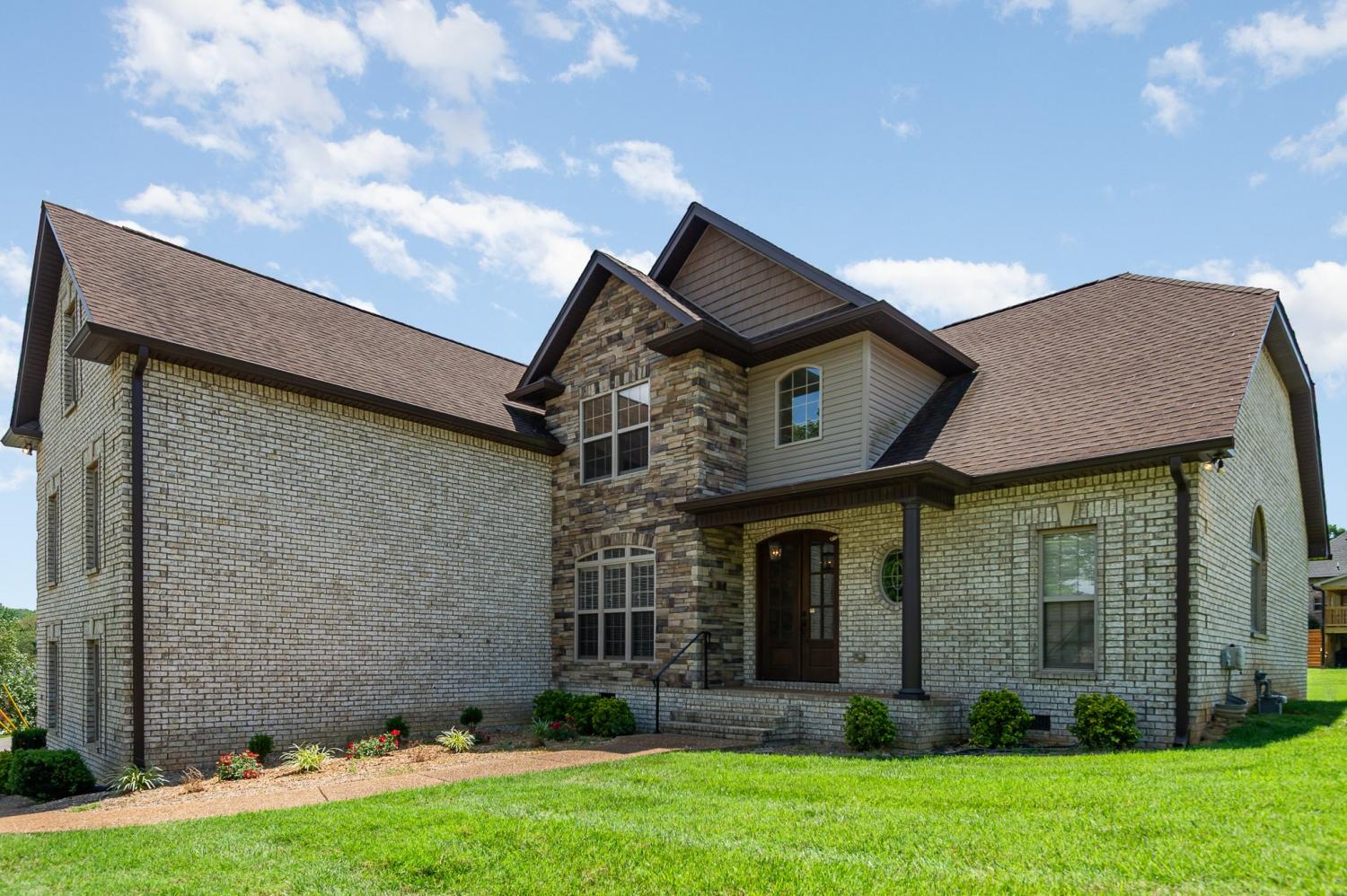 427-Fieldstone-Dr For Sale