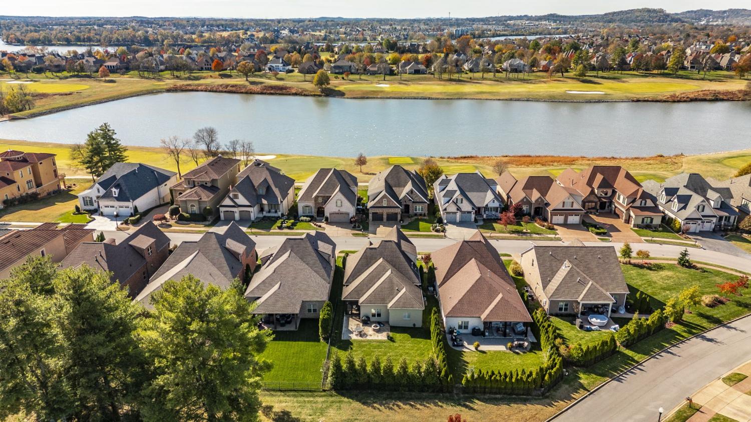 901-Fairington-Pvt-Way For Sale