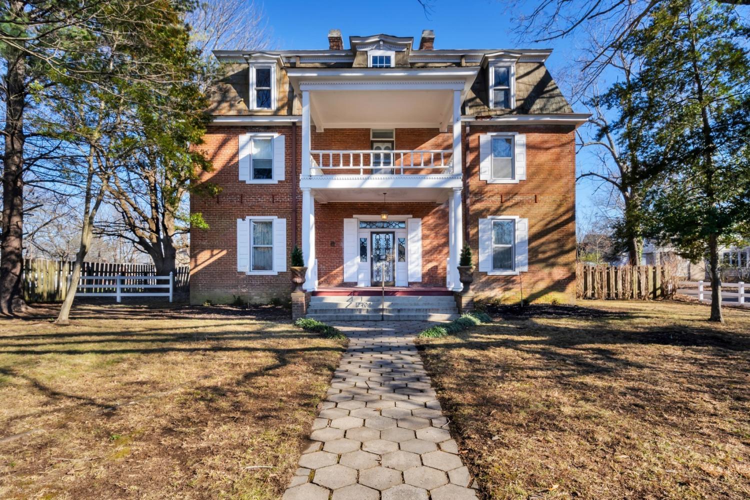 207-Dunlap-St For Sale