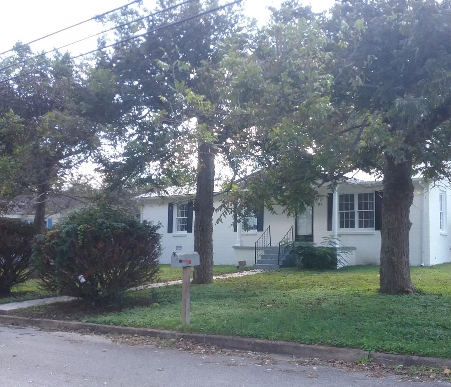 211-Locust-St For Sale