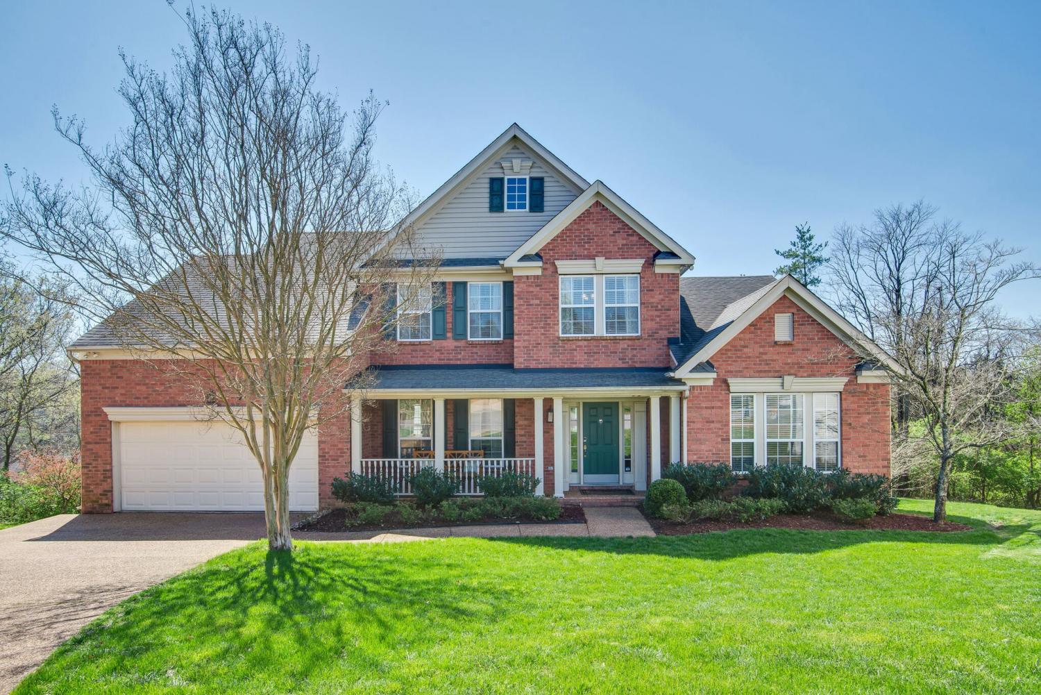 924-Dundonnell-Pl For Sale