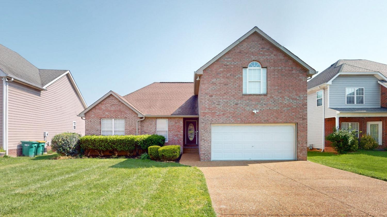 2639 Danbury Cir TN 37174 For Sale - 