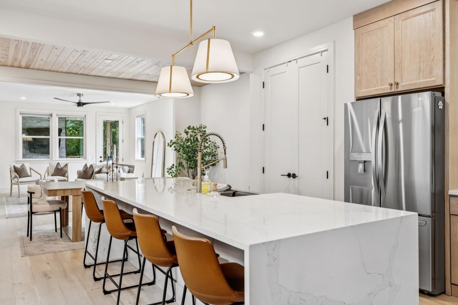 624-Benton-Ave For Sale