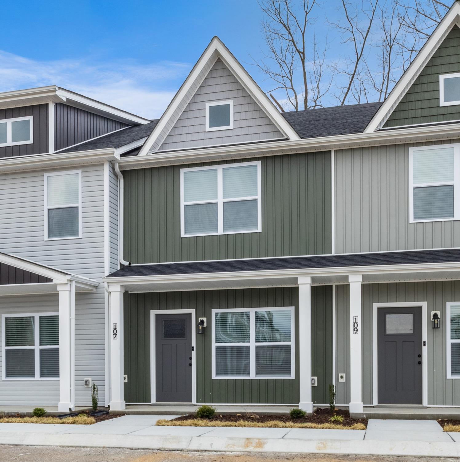 107-Front-Ridge-Circle For Sale