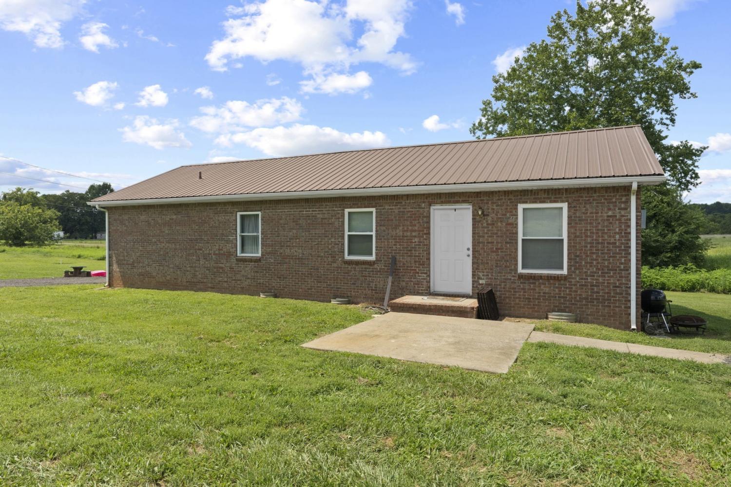 7556-Greenwood-Rd For Sale