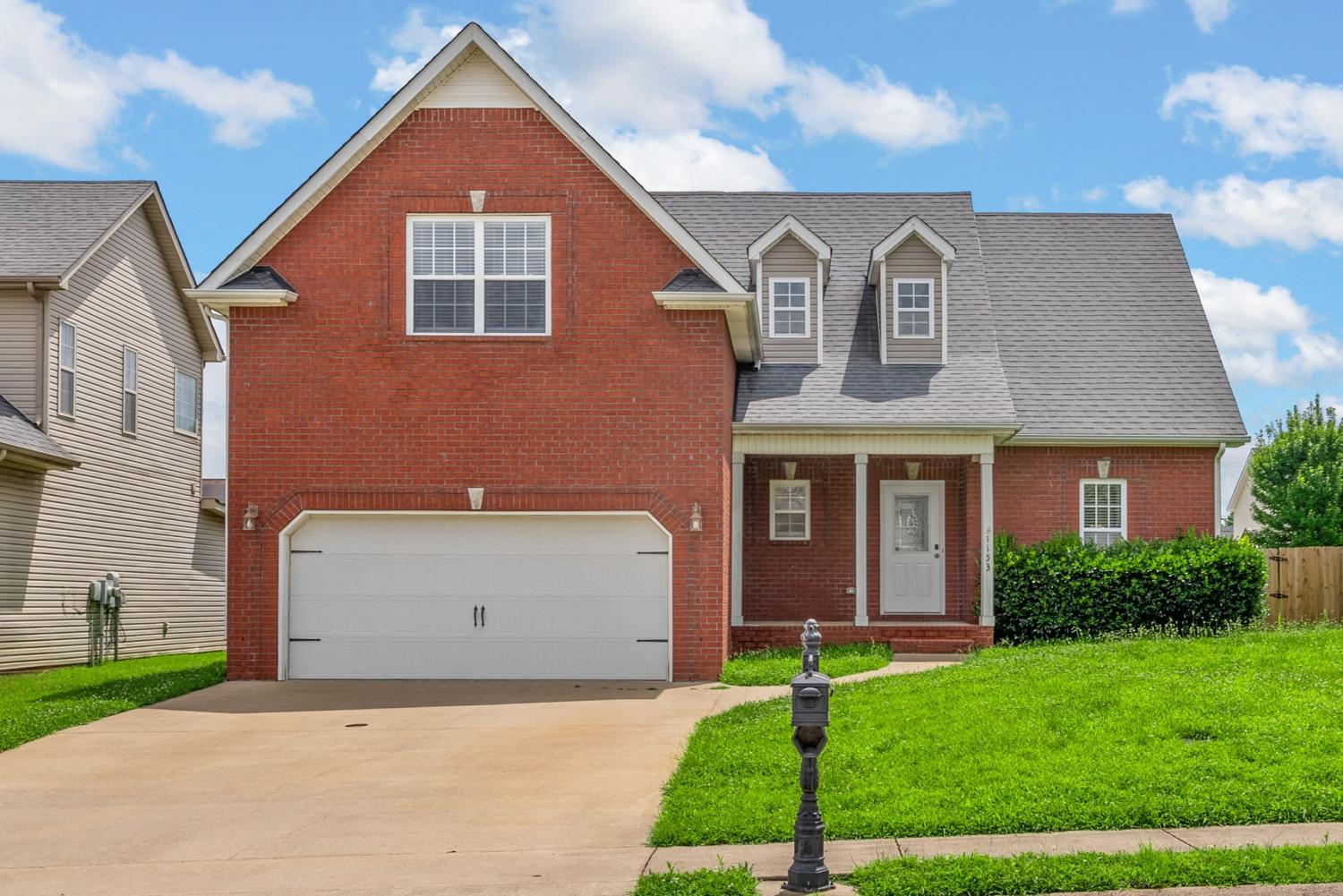 1153-Chinook-Cir For Sale