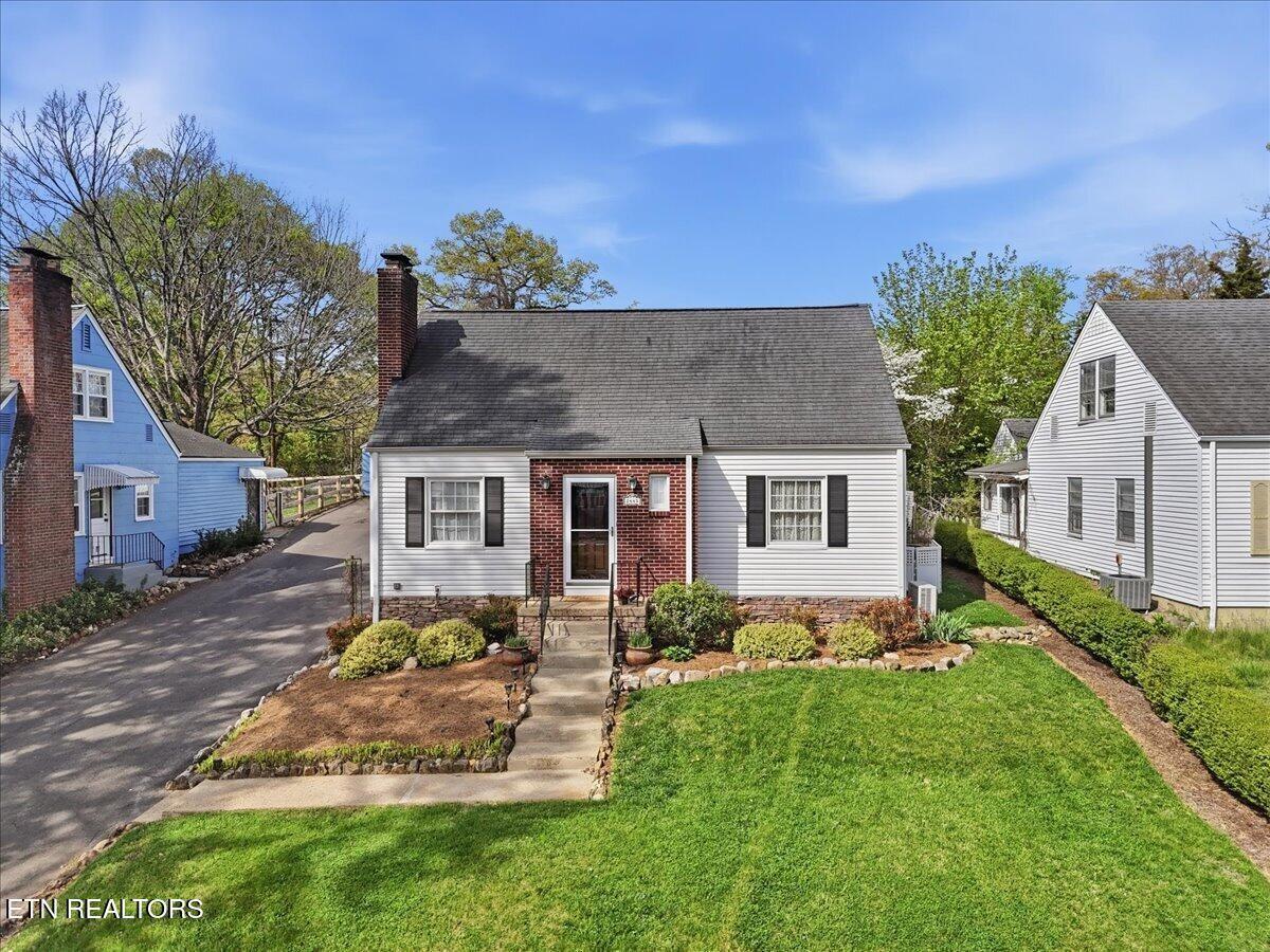 2445-Kennington-Rd For Sale