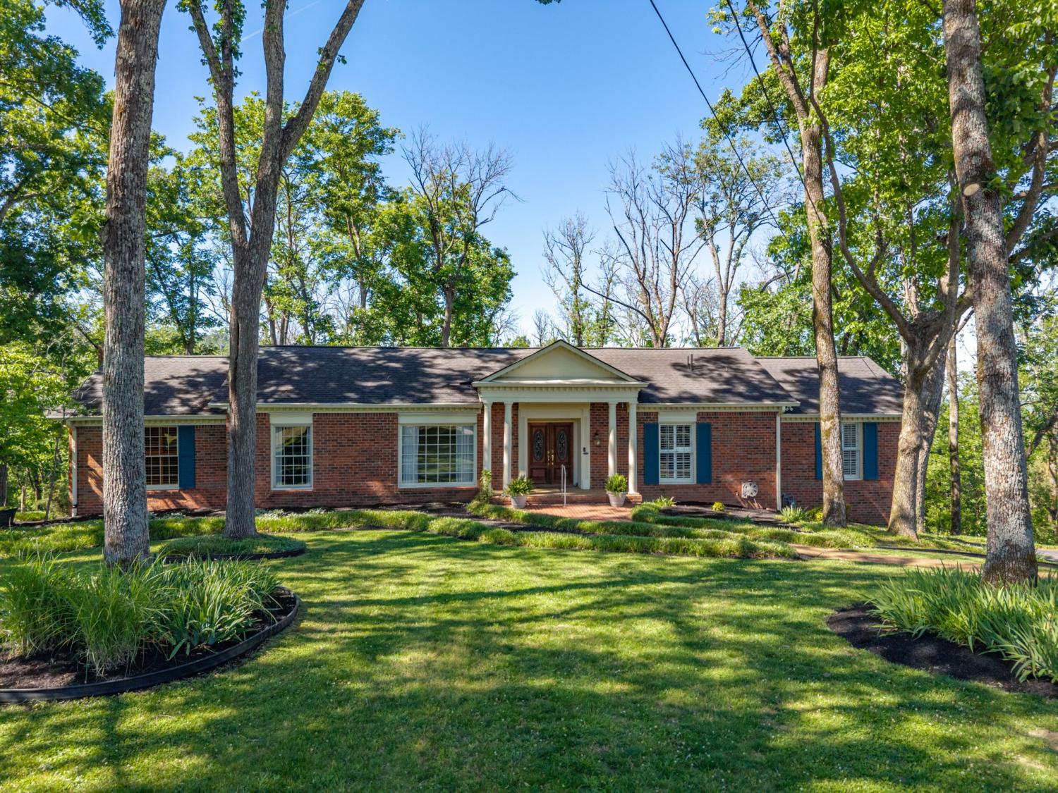 877 Hillhaven Ct TN 37220 For Sale - 