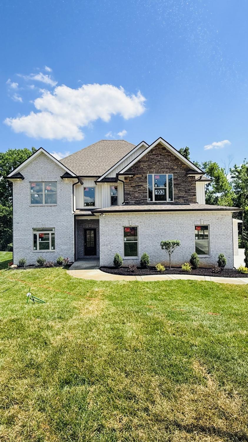 373 Young Lane TN 37146 For Sale - 