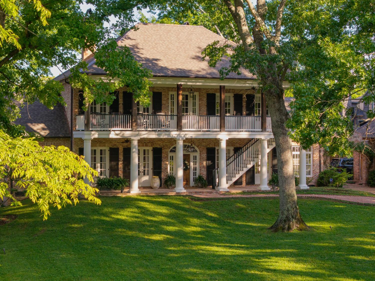 6108 Robin Hill Rd TN 37205 For Sale - 