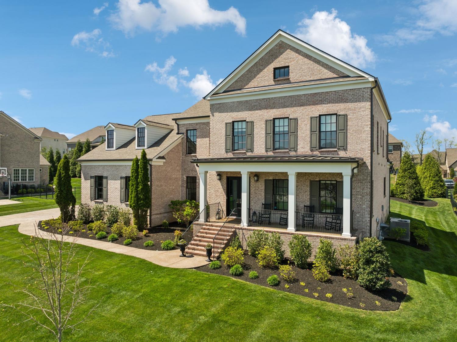1855 Longmoore Ln TN 37027 For Sale - 
