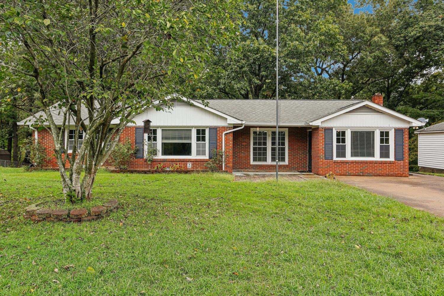 2065-Lintwood-Dr For Sale