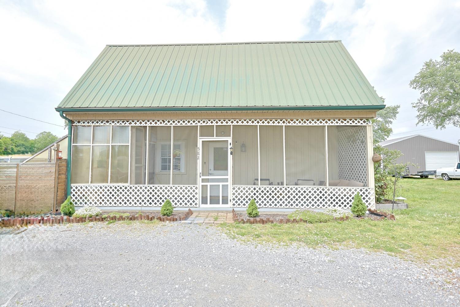 582-Cerulean-Rd For Sale