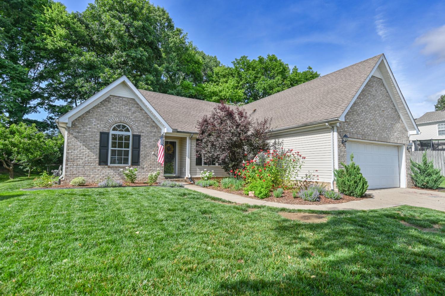 2224 Dewey Dr TN 37174 For Sale - 