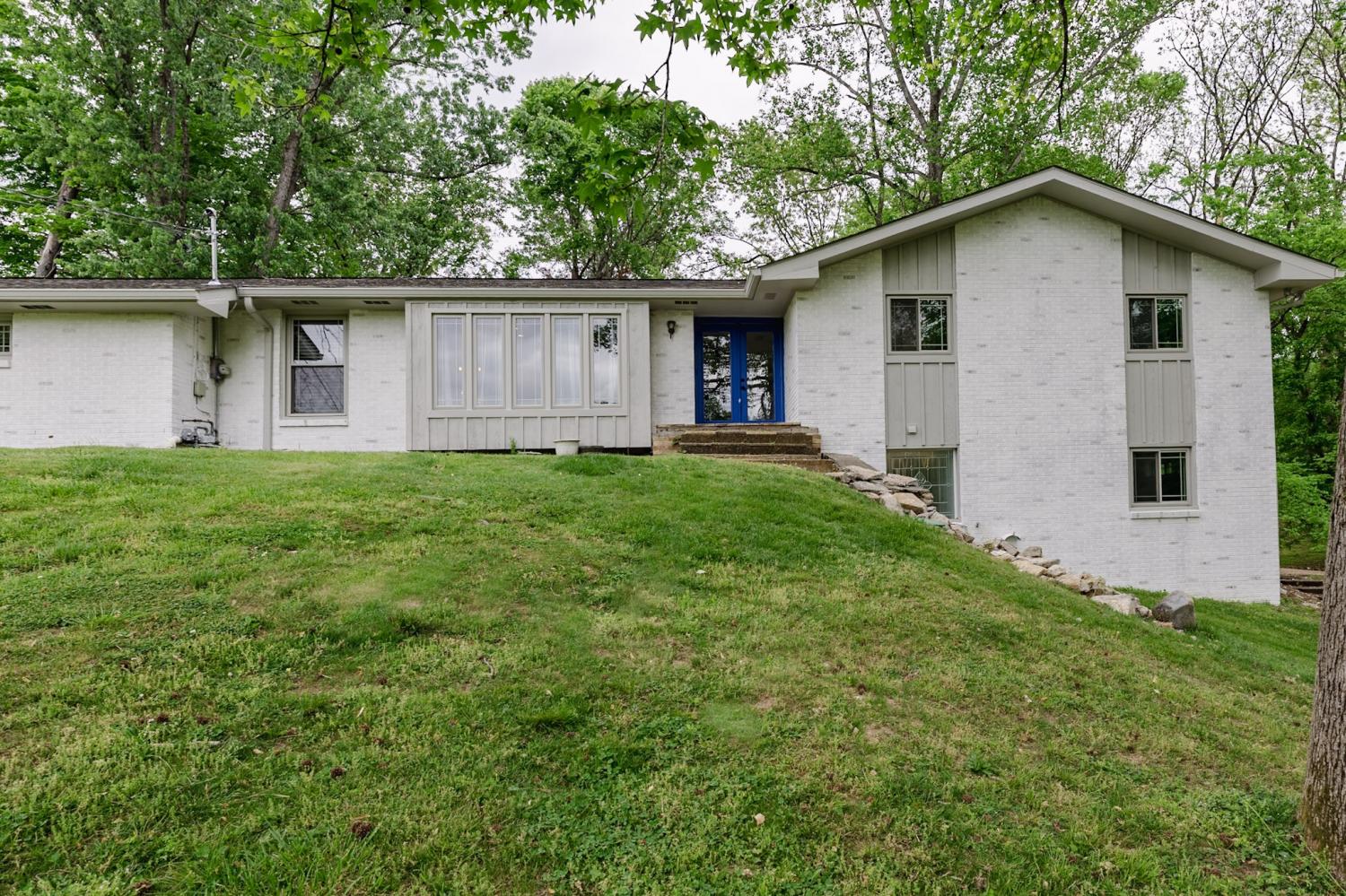 537-Indian-Lake-Rd For Sale