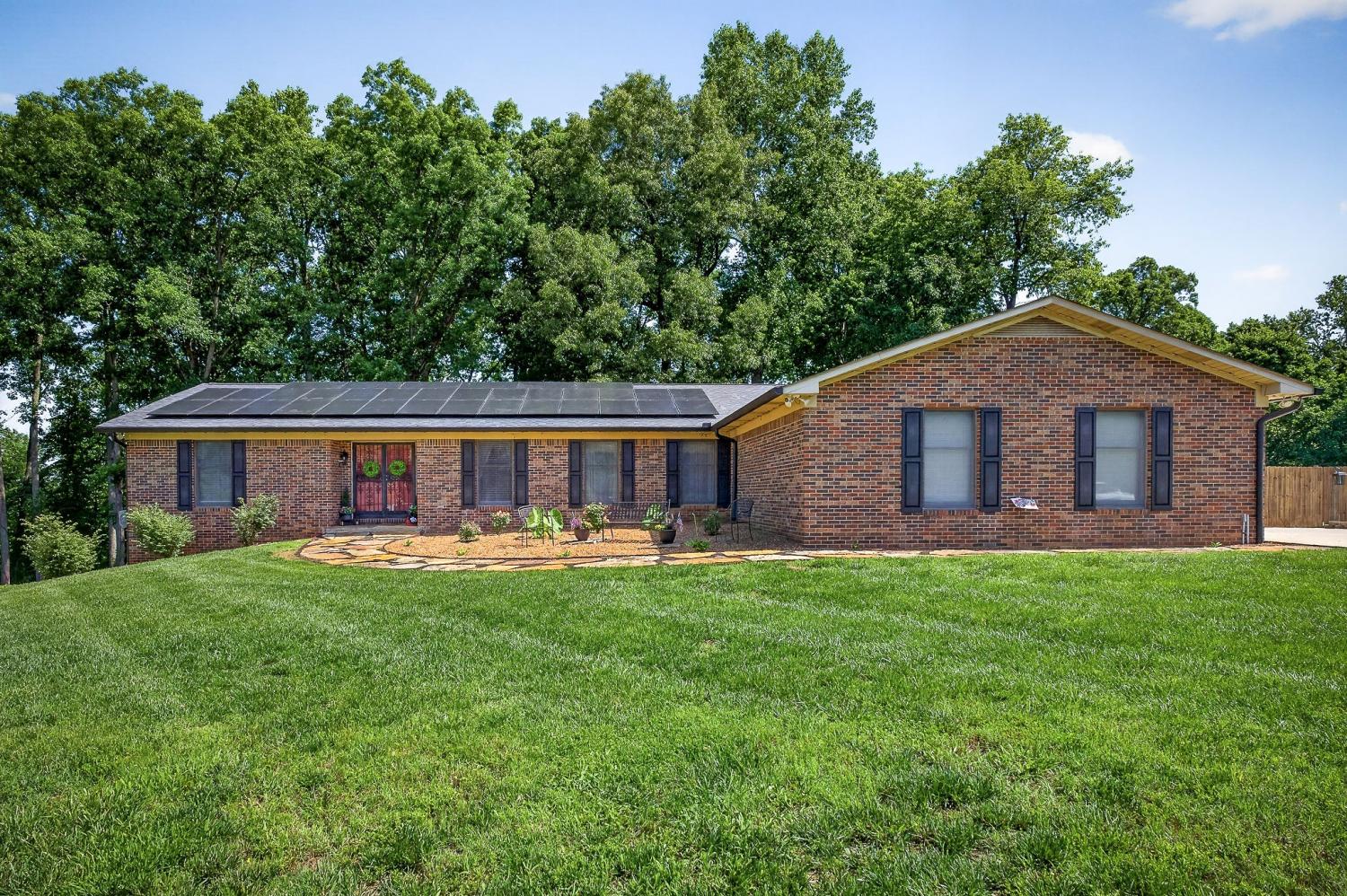 1331-Apple-Valley-Ct For Sale