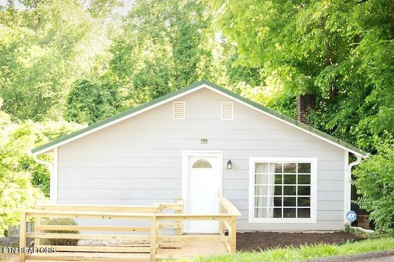 112-Pelham-Rd For Sale
