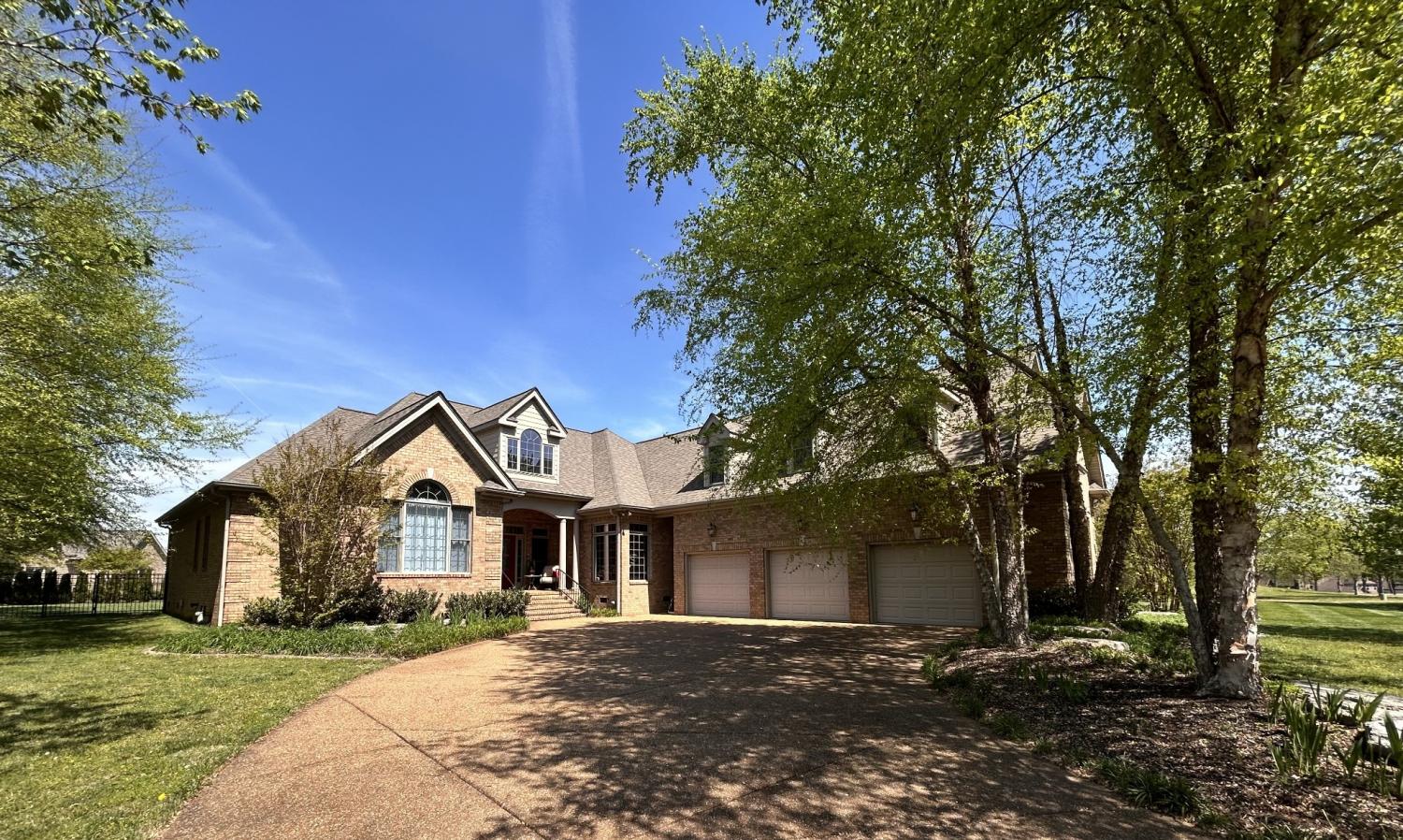 707-Farmington-Dr For Sale