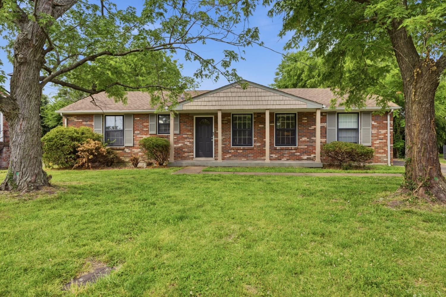 441-Lynn-Dr For Sale