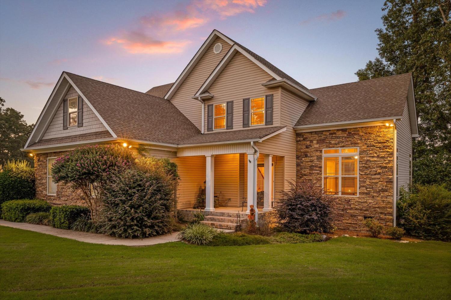 114-Avenue-Of-The-Oaks For Sale