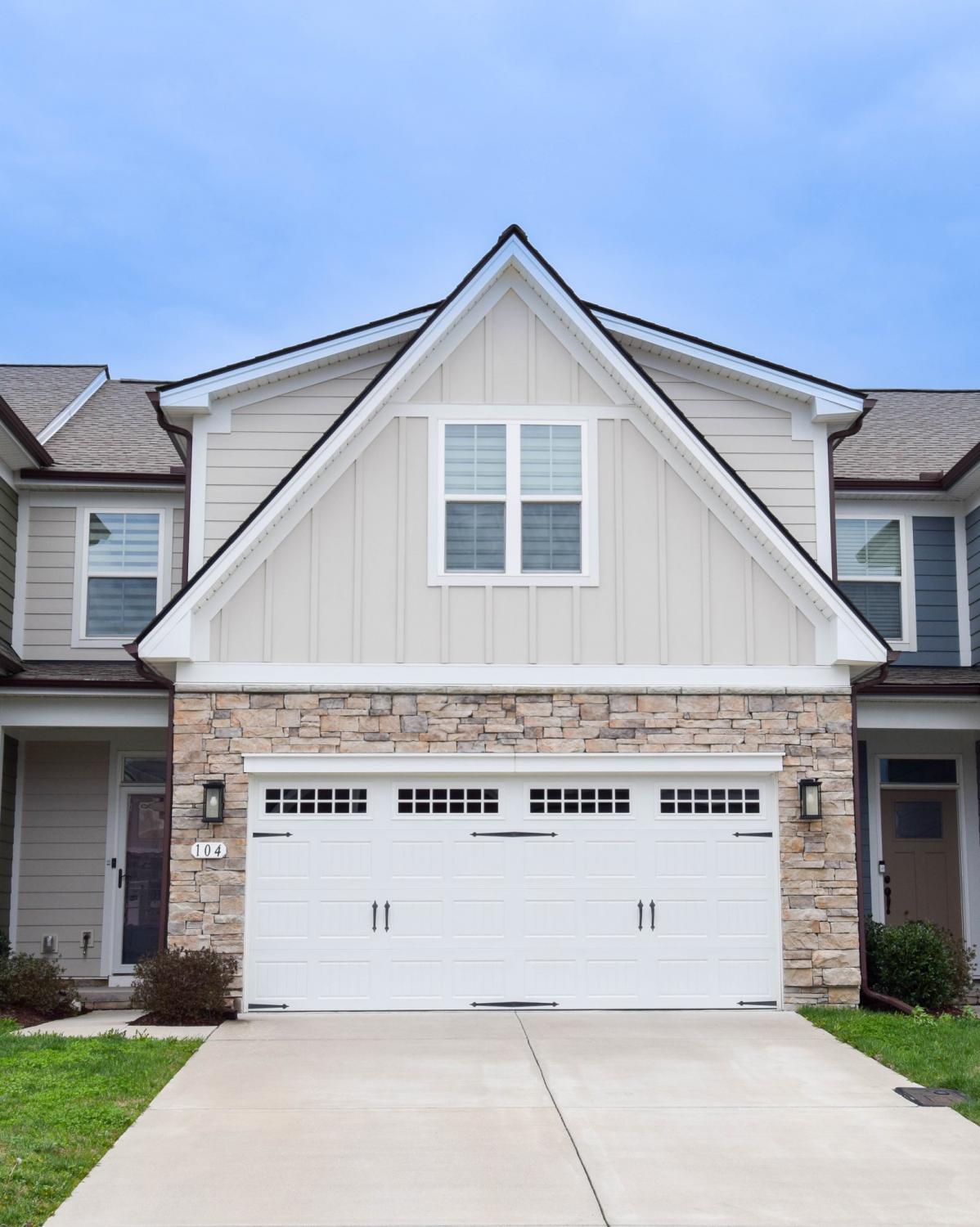 104-Great-Falls-Ct For Sale