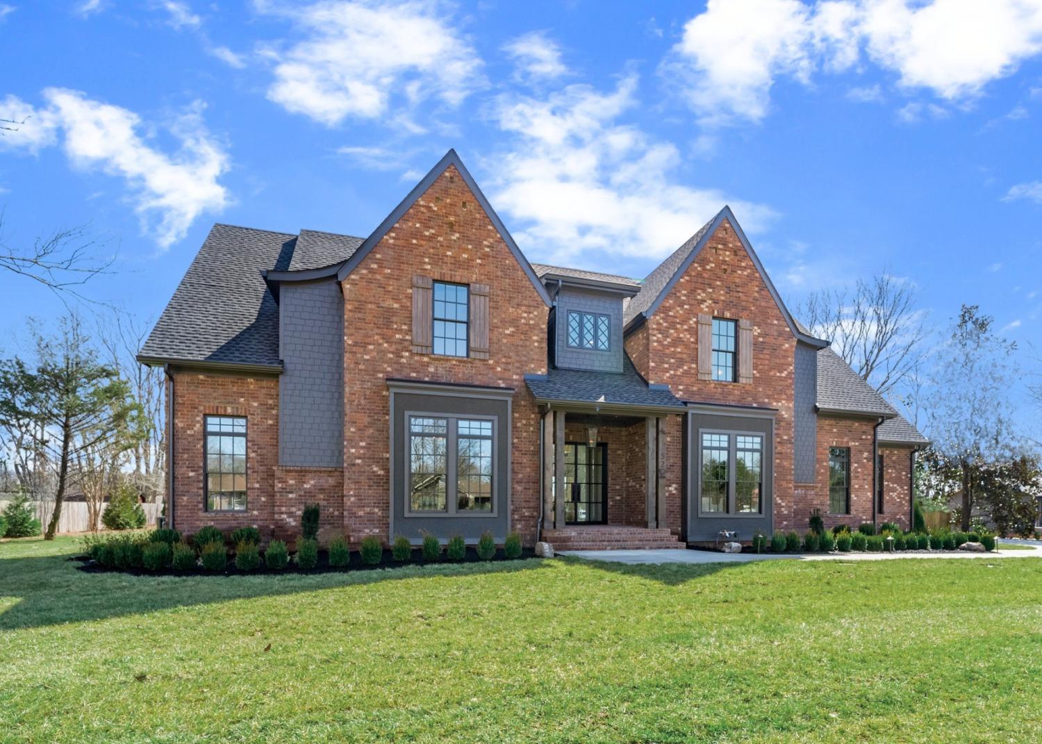 520-Mansion-Dr For Sale
