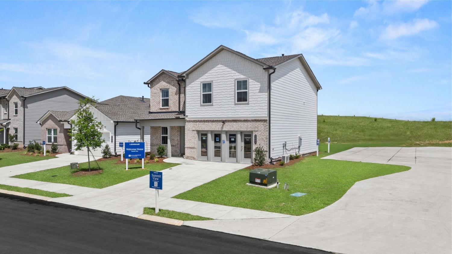 5126-Skyline-Way--NE For Sale