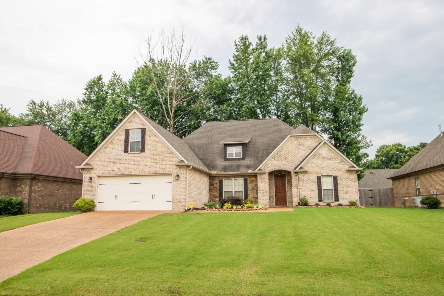 44-Brookwood-Dr For Sale