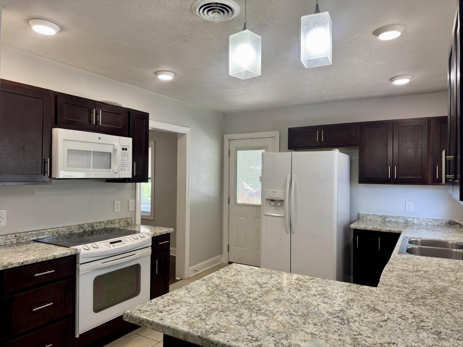 817-Rockwood-Hts For Sale