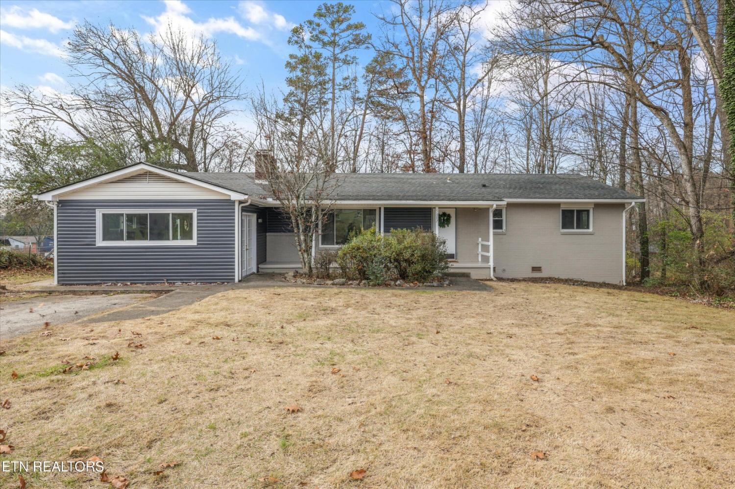 5817-Stoneleigh-Rd For Sale