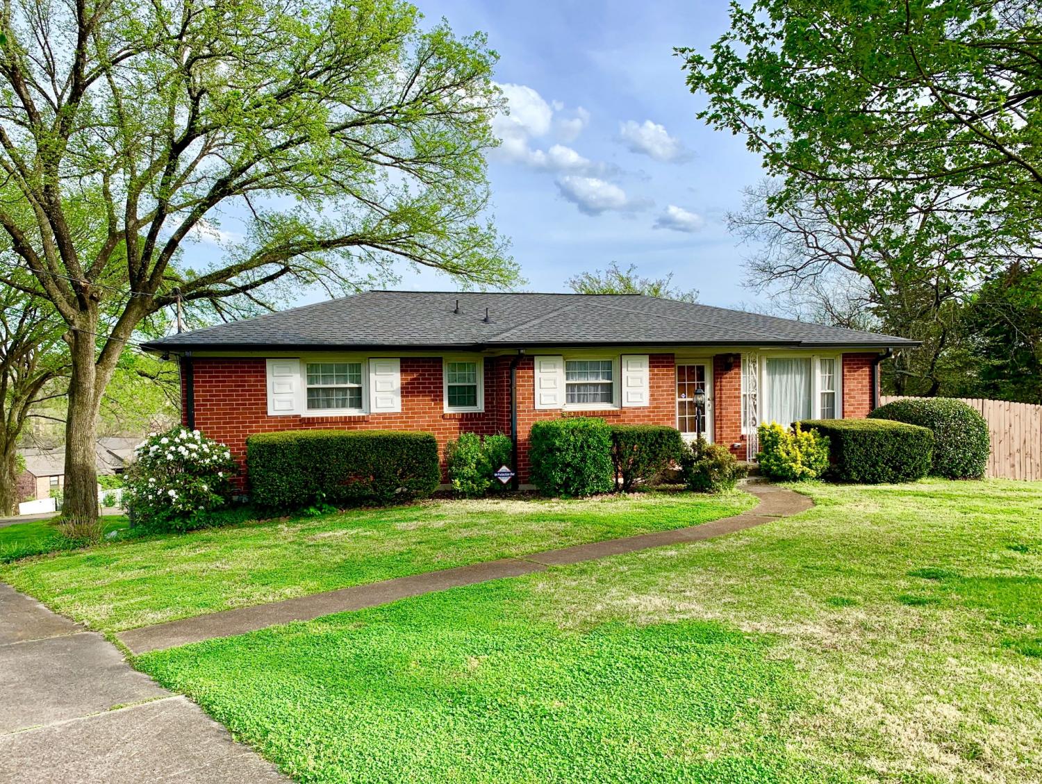 105-Mildred-Ct For Sale