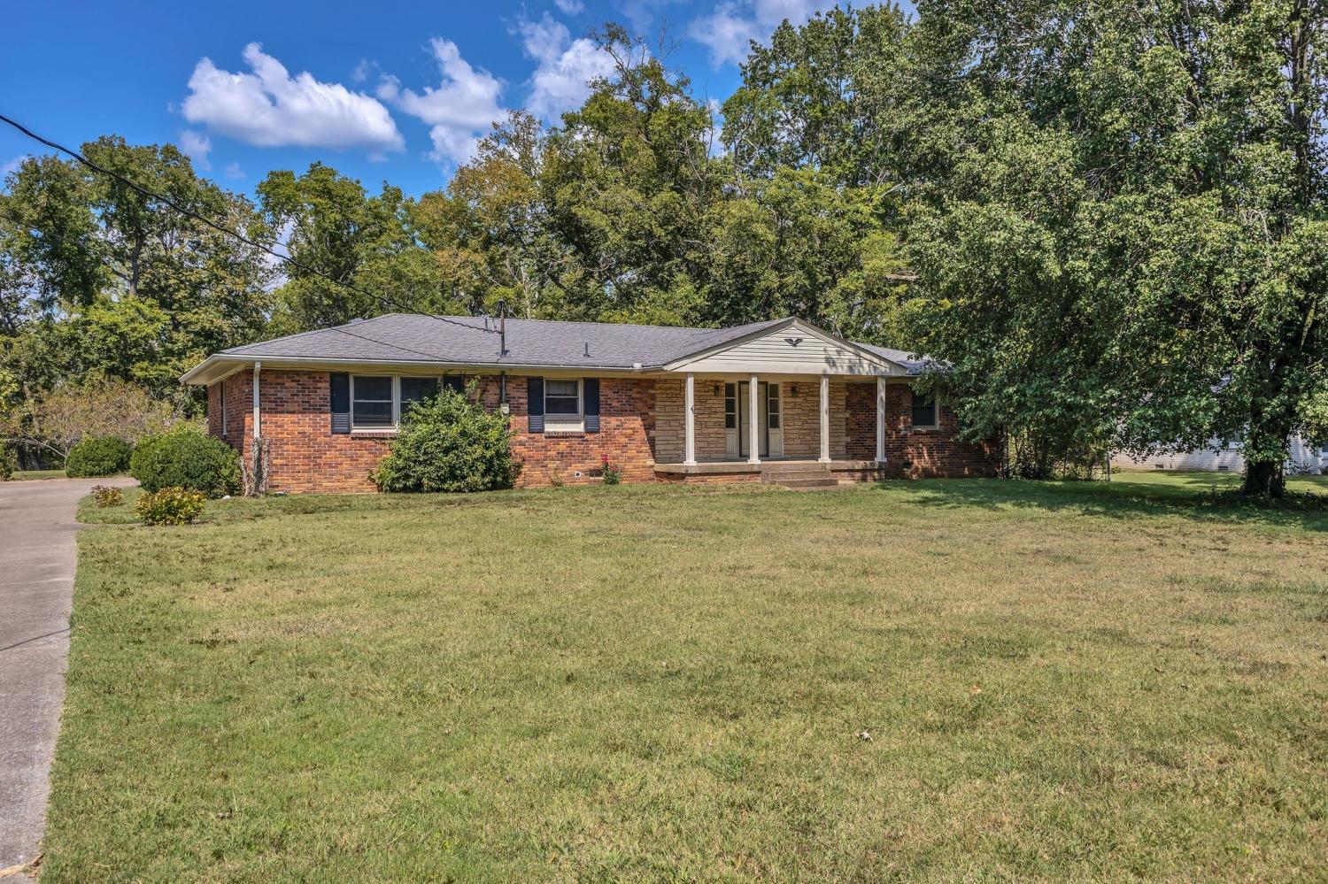 202-Harpeth-Hills-Dr For Sale